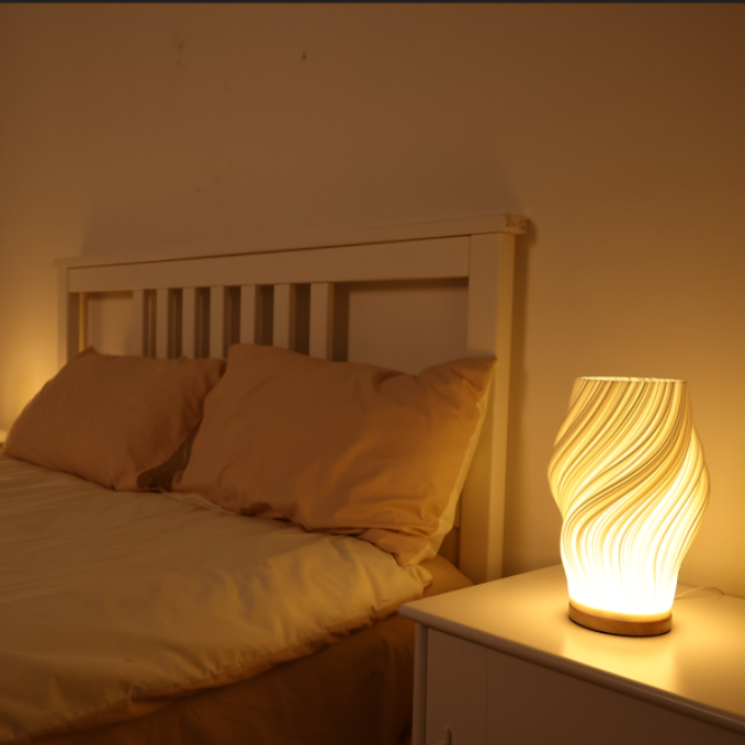 Design LED Tafellamp met Swirl Effect – Modern & Dimbaar Licht