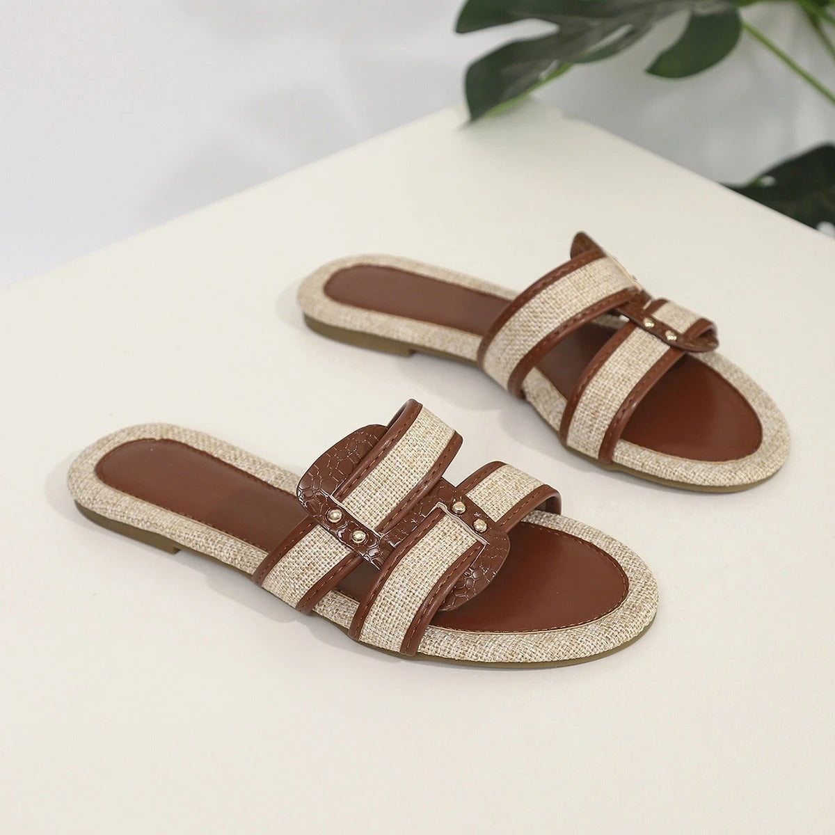 Comfortabele gevlochten dames slippers – ContourTread instappers
