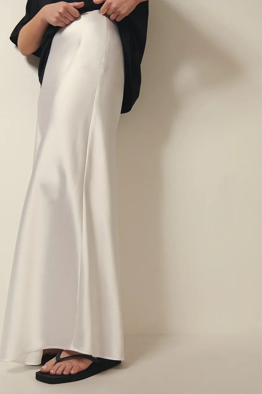 Satijnen Midirok Dames – Tijdloze Elegantie en Comfort