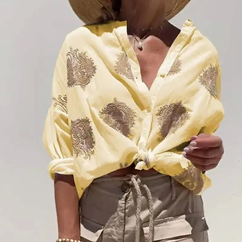 Zomerse Geborduurde Blouse met Knoopdetail