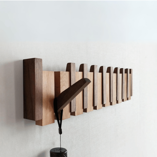 Design Kapstok van Hout met Magnetische Haken in Pianotoetsstijl