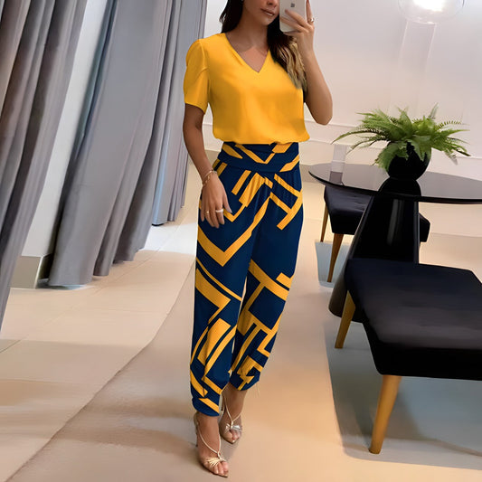 Tweedelige dames set met kleurrijke print