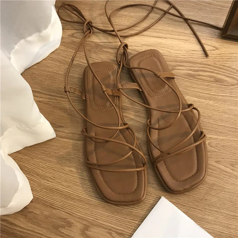 Vetersandalen met Vierkante Neus – Plat en Stijlvol